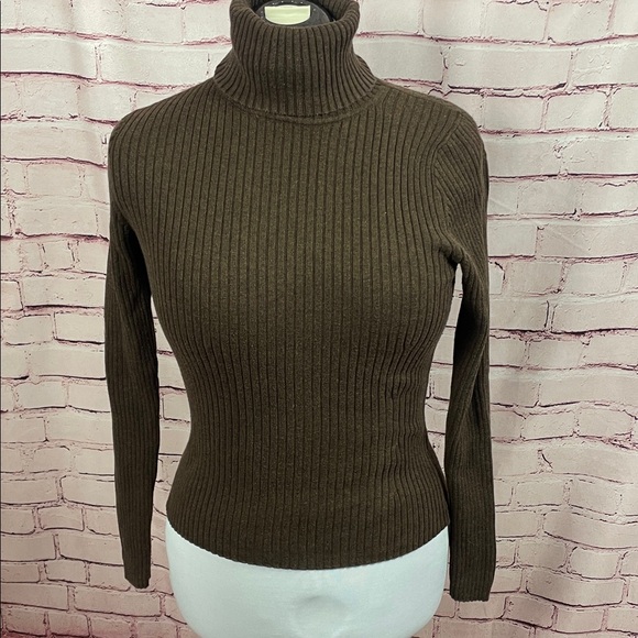 GAP Sweaters - GAP Chocolate Ribbed Turtleneck Sweater